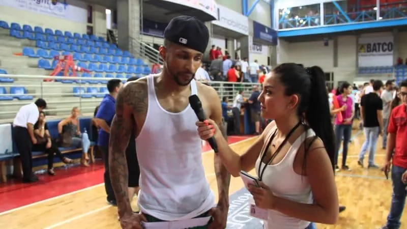 Dee Spencer de retour à Roanne en guest star