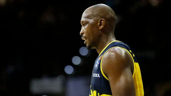 Allemagne: A 38 ans, Rickey Paulding bat son record de points: 36 !