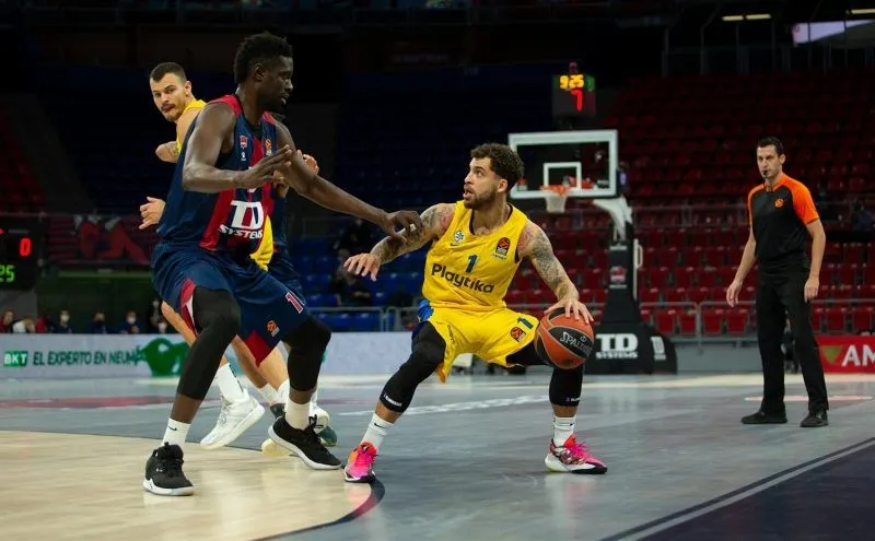 Giannis Sfairopoulos, coach du Maccabi Tel-Aviv, adversaire de l’ASVEL mercredi: « la défense est la clé pour gagner des titres »