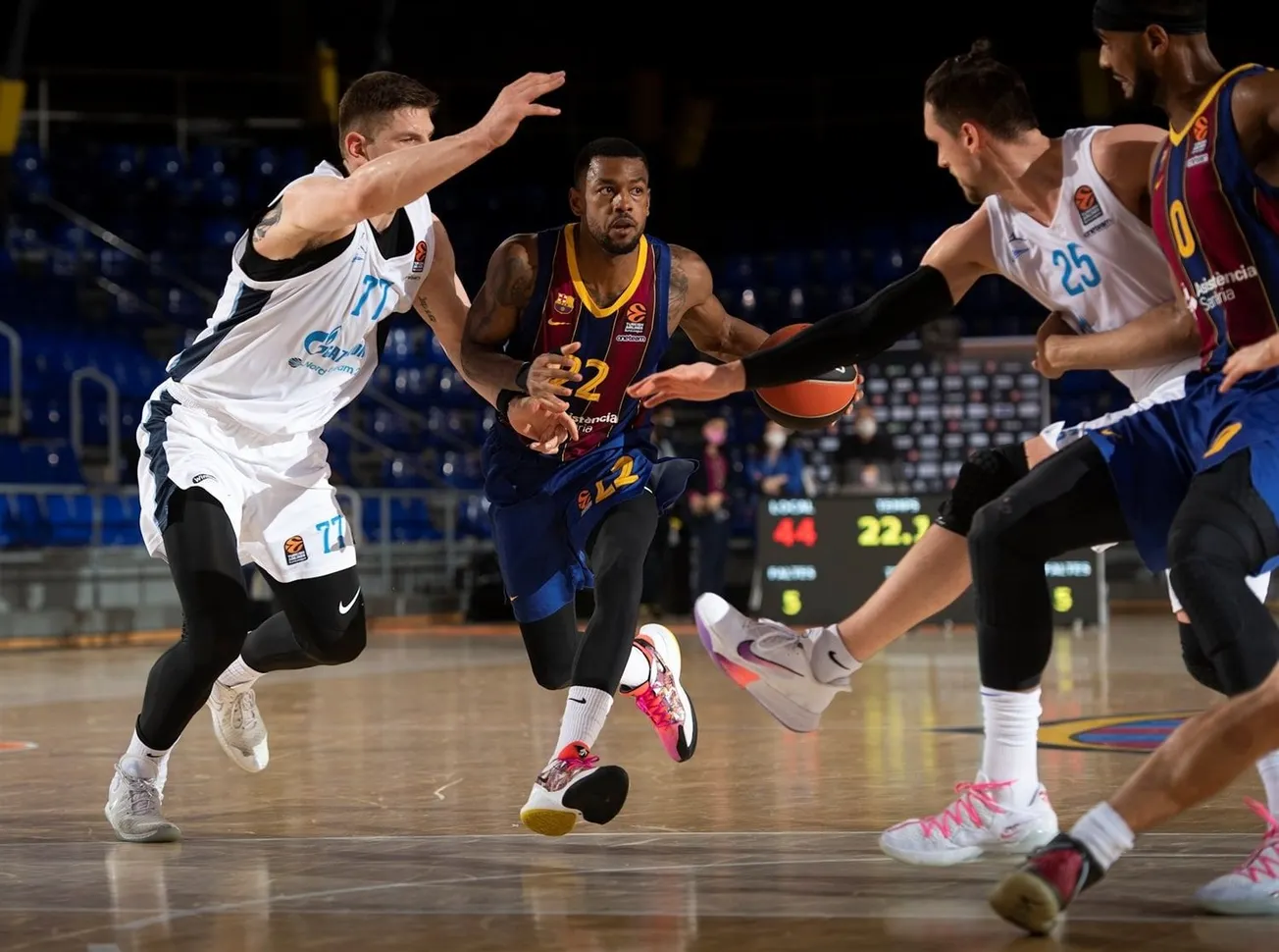 Euroleague : Le FC Barcelone consolide sa place de leader face au Zenit St Petersbourg (85-81)