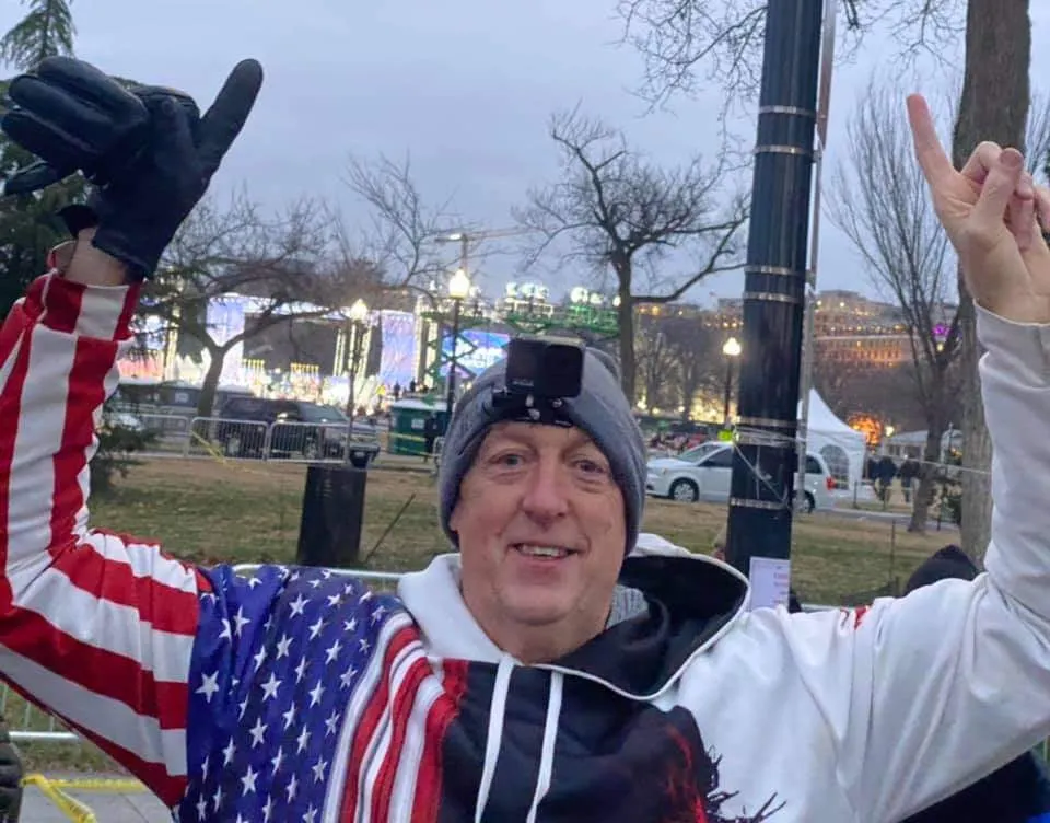L’ancien Limougeaud David Wood parmi les manifestants pro-Trump hier au Capitole
