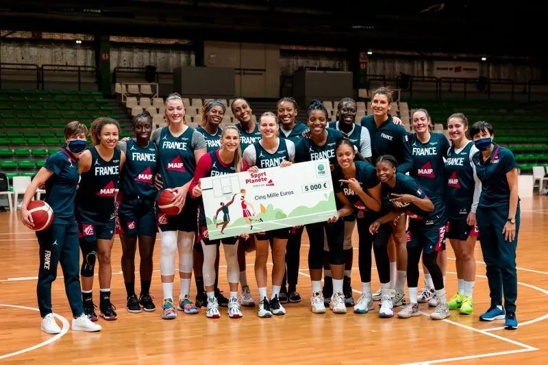 Une opération FFBB-MAIF avec les équipes de France en soutien aux clubs amateurs