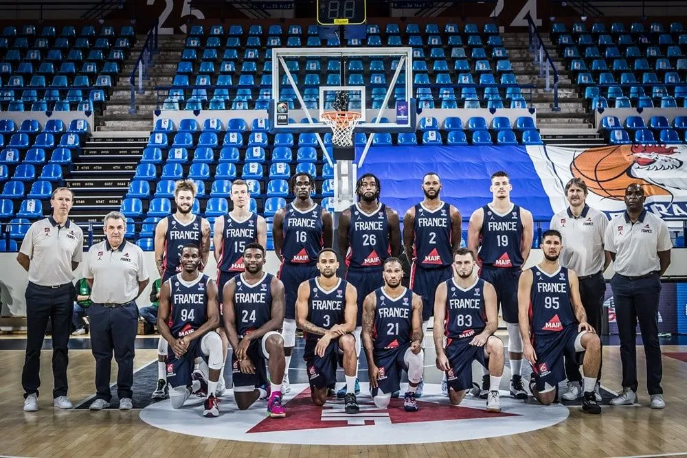 La France perd une place au ranking FIBA