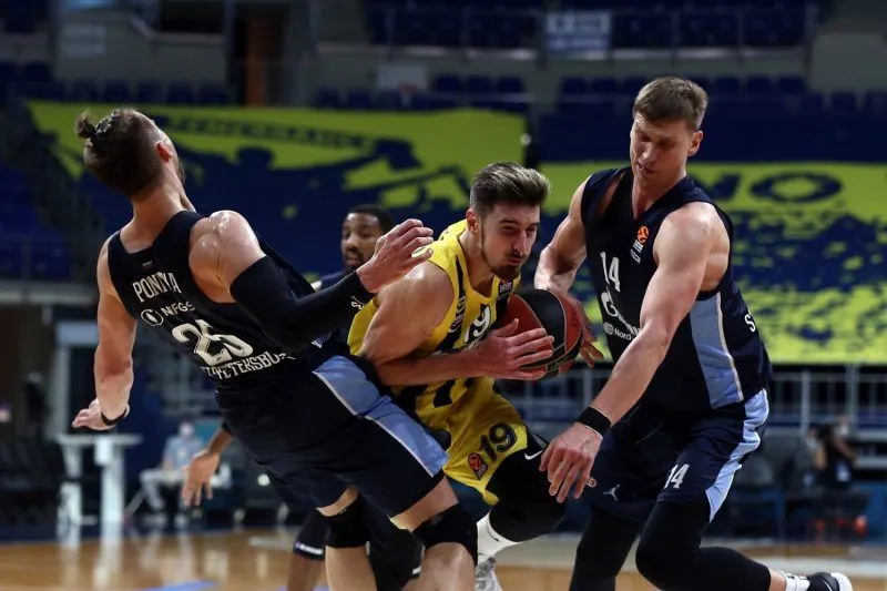 Euroleague: 24 points pour Nando De Colo, 9e victoire de suite du Fenerbahçe