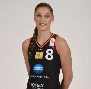 Ligue 2 : A 24 ans, Mathilde Combes dit stop ! « Je ne sais pas où je vais atterrir, mais j’ai hâte de voir la suite »