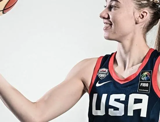 Féminines : Paige Bueckers, plus forte que Diana Taurasi ?