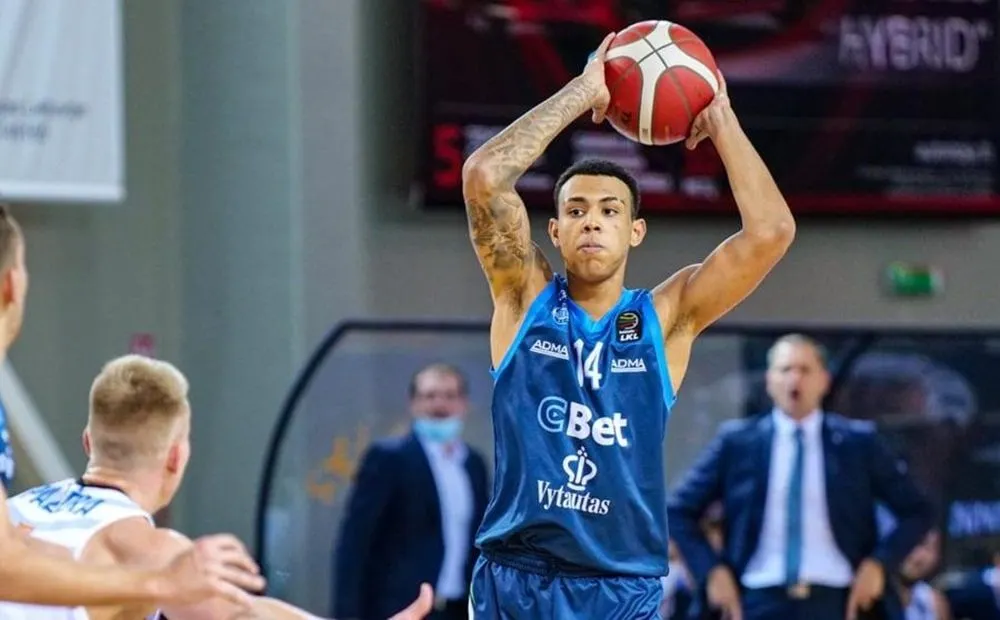 Tom Digbeu tente l’aventure de l’Australie