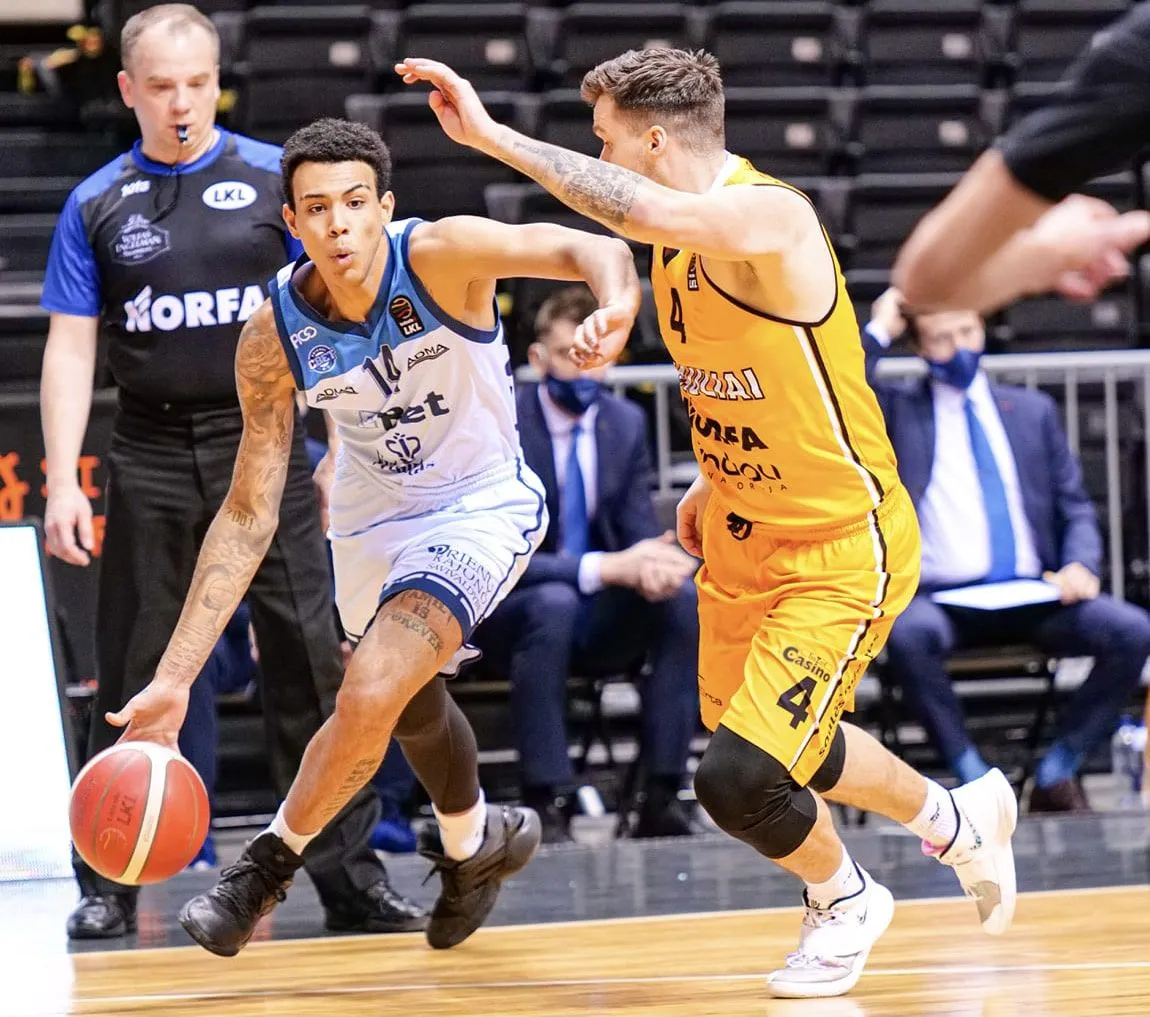 Les Français de l’étranger : Tom Digbeu et Stéphane Gombauld en forme