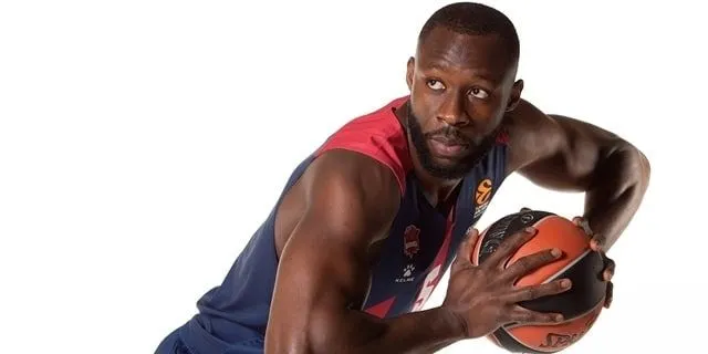 Euroleague : Le Nigérian Tonye Jekiri, de Vitoria à Kazan