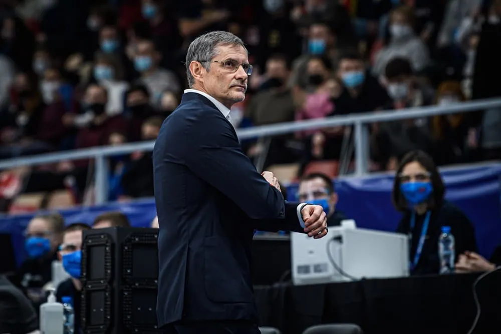 Sergei Bazarevich (coach Russie) : « Ce qu’il y a de plus excitant en ce moment, ce sont les matches des équipes nationales »