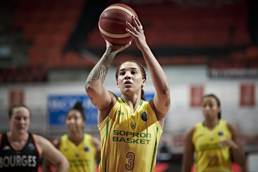 Diandra Tchatchouang : « Gabby Williams a toujours eu la France dans son cœur »