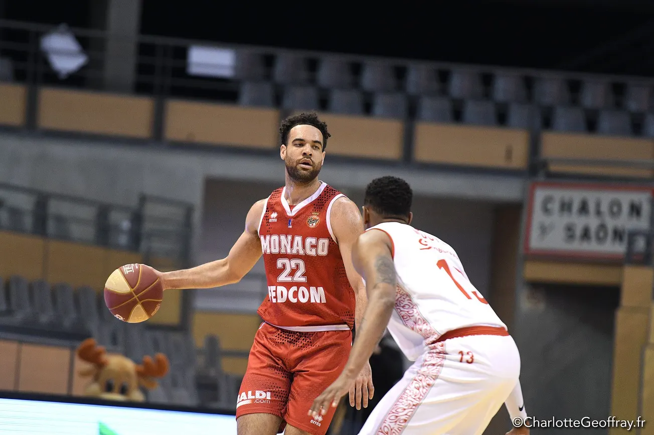 Résumés by TCL (29e journée de Jeep Elite) : Pau entame sa remontada, Nanterre coule à son tour