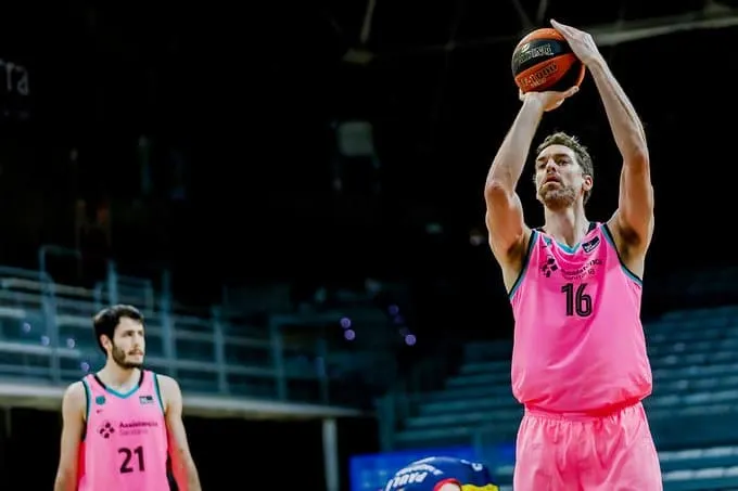 Vidéo: Les 16 points et 8 rebonds de Pau Gasol (Barcelone) face à Andorre