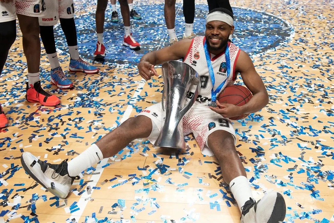 Monaco se sépare de Marcos Knight