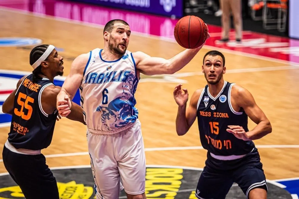 Europe – Le point sur le championnat grec, l’Esake – Le Pana règne en maître