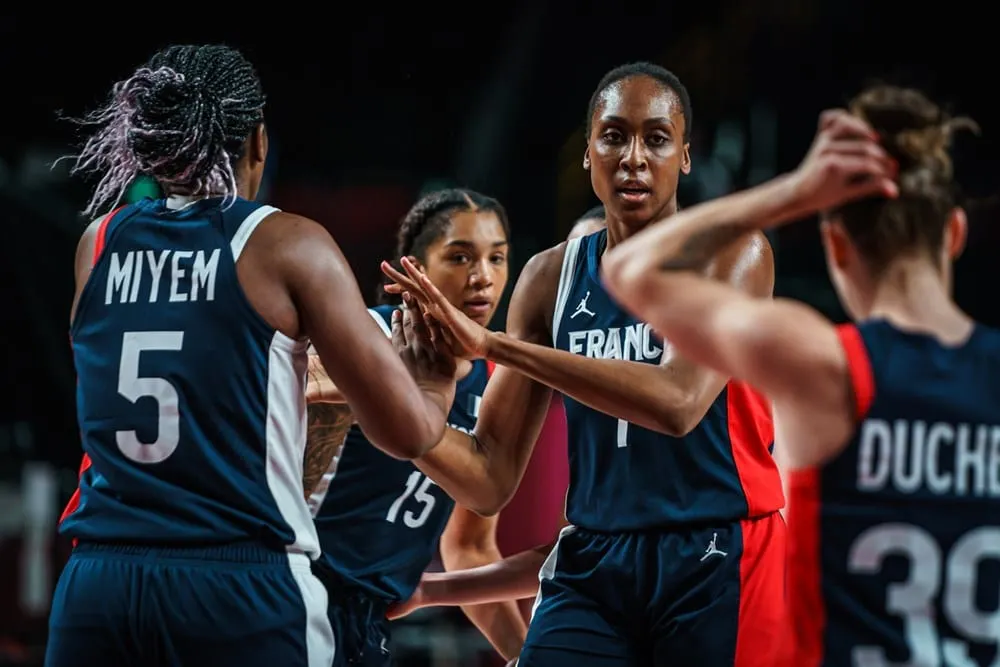 Sandrine Gruda après la défaite des Bleues contre le Japon : « Nous devons accepter et rebondir »