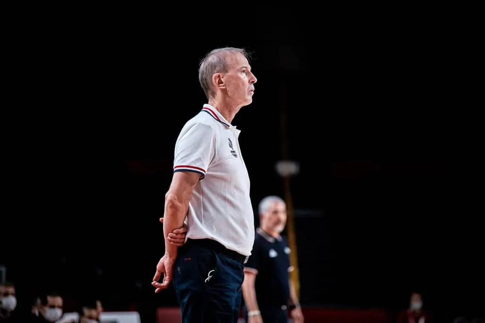 JO – Vincent Collet avant France-Italie en quarts de finale : « Pas d’excès de confiance contre un tel adversaire »