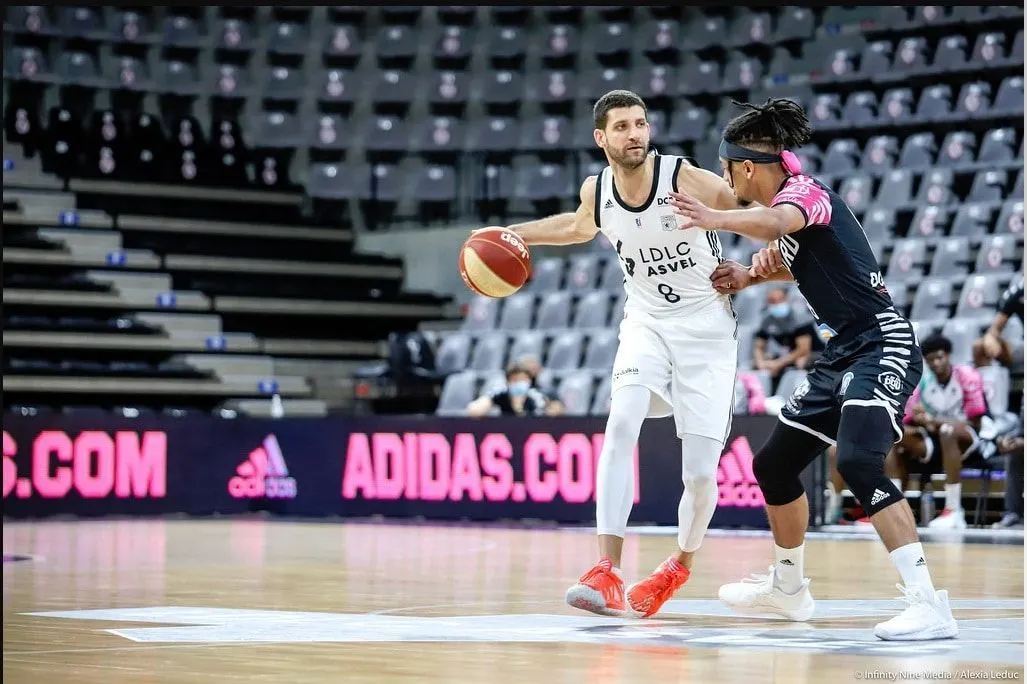 Antoine Diot trois ans de plus à LDLC Asvel