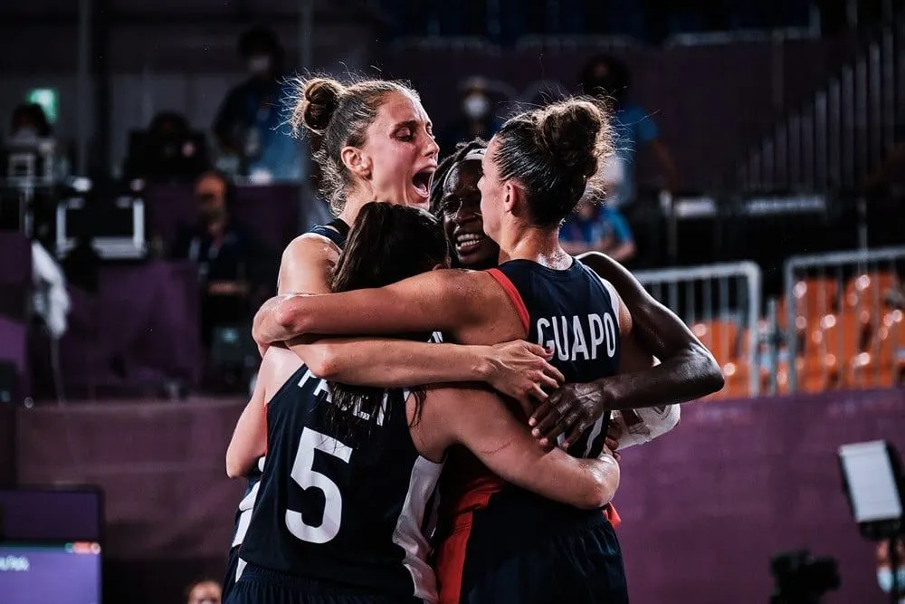 JO 3×3 féminin : Vainqueur du Japon, la France est en demi-finale !