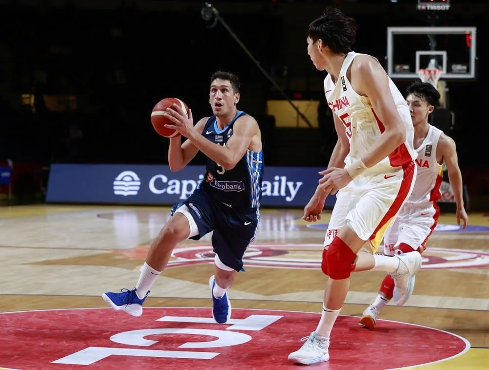 Grèce : L’international Giannoulis Larentzakis tresse des lauriers au coach Rick Pitino