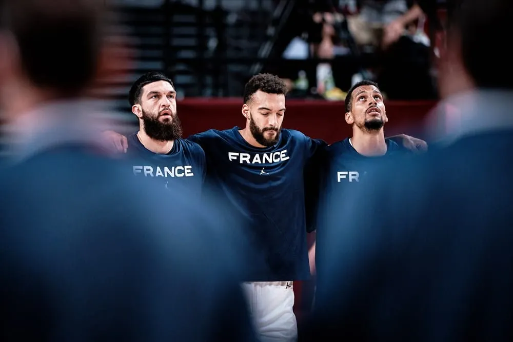 L’équipe de France vue par Rémi Reverchon et Fred Weis : quels pivots pour l’EuroBasket 2022 ?