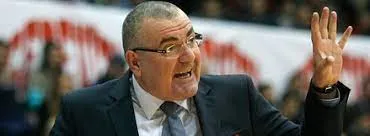 Italie : Le coach de la Fortitudo Bologne, Jasmin Repesa, souffre de tachycardie et démissione