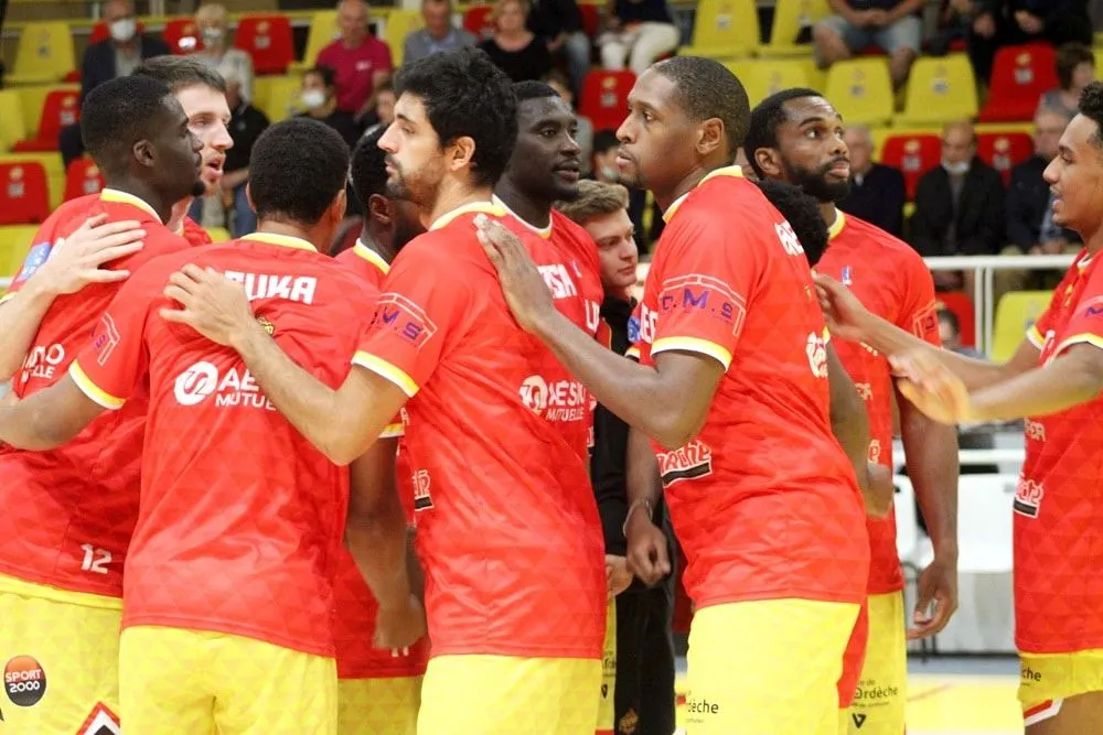 Guide Pro B 2021-22 – Saint-Vallier : serrer les dents pour se maintenir