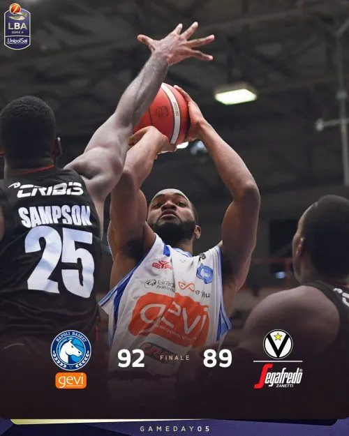 Italie : Naples met fin à une série de 18 victoires de la Virtus Bologne