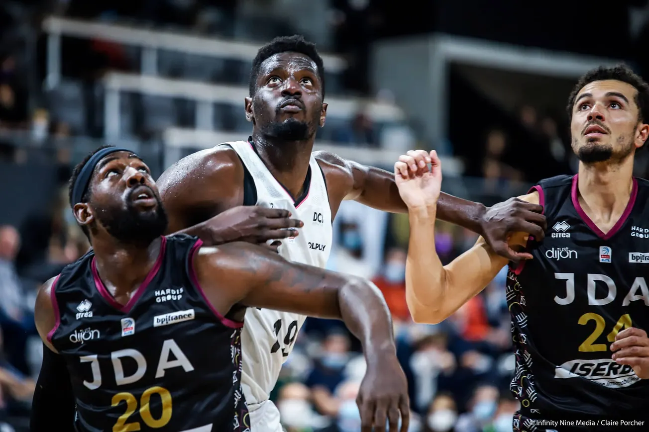 220 000 personnes devant ASVEL-Dijon en octobre
