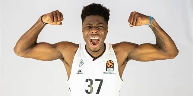 Vidéo : Le top 10 des dunks du mois d’octobre en Euroleague, Kostas Antetokounmpo est N°1