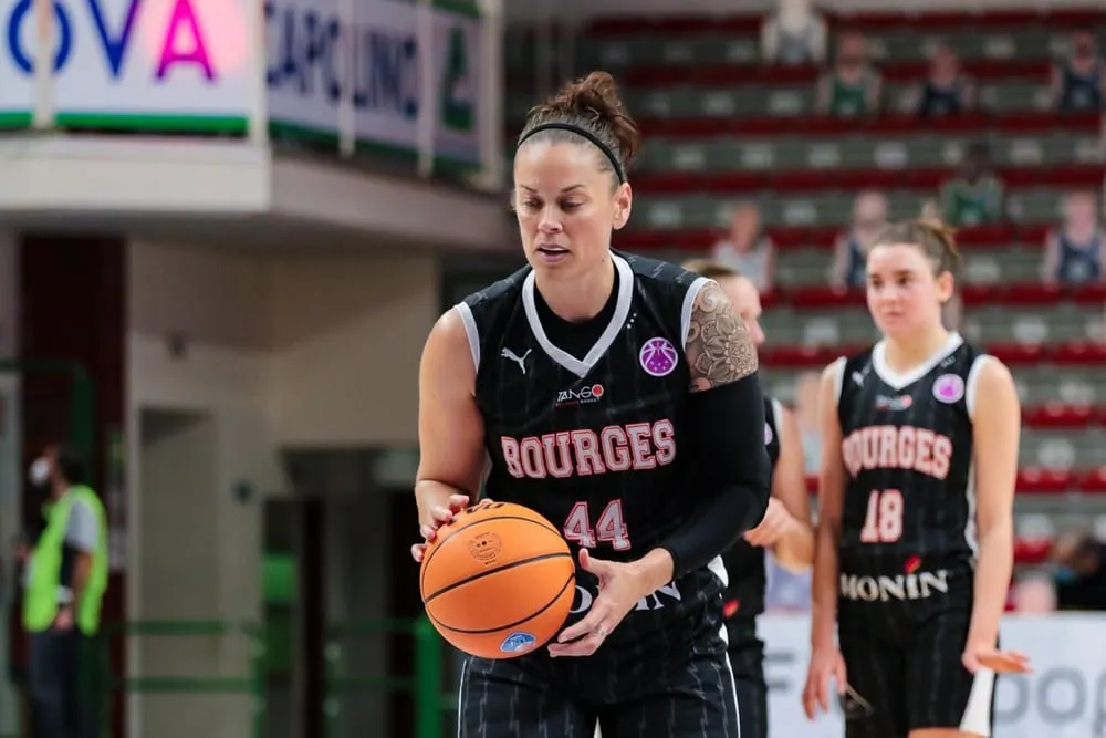 Vidéo : Les images inside de Bourges – Basket Landes