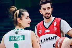 Vidéo : Le défi aux shoots entre Lisa Berkani et Bastien Pinault