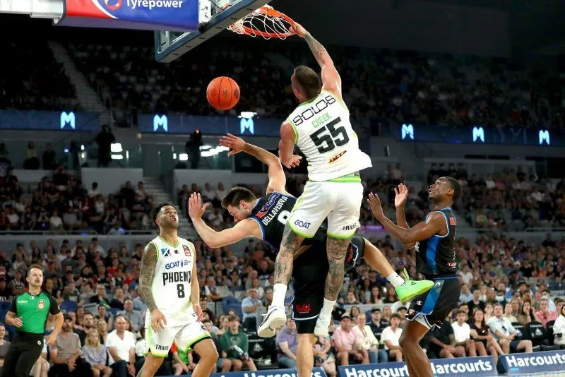 Vidéo :  Le dunk dans le championnat australien qui provoque un buzz mondial