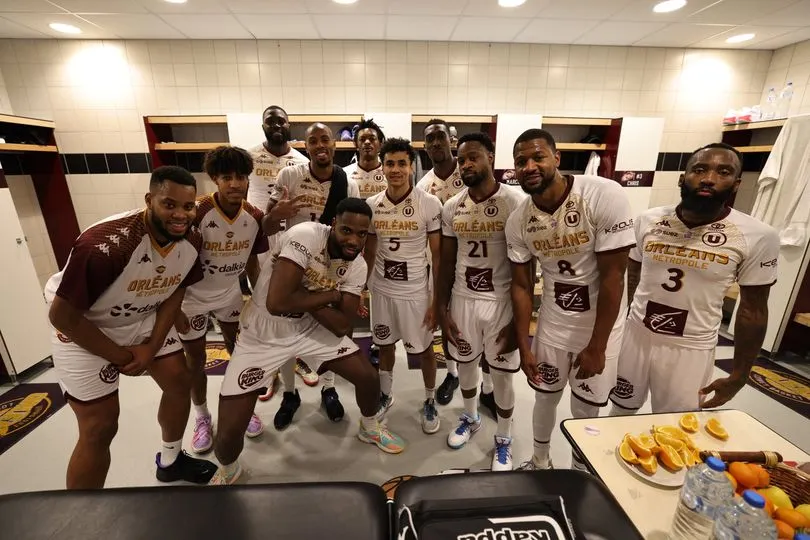 3e succès de suite pour Orléans, Chris Warren toujours au top