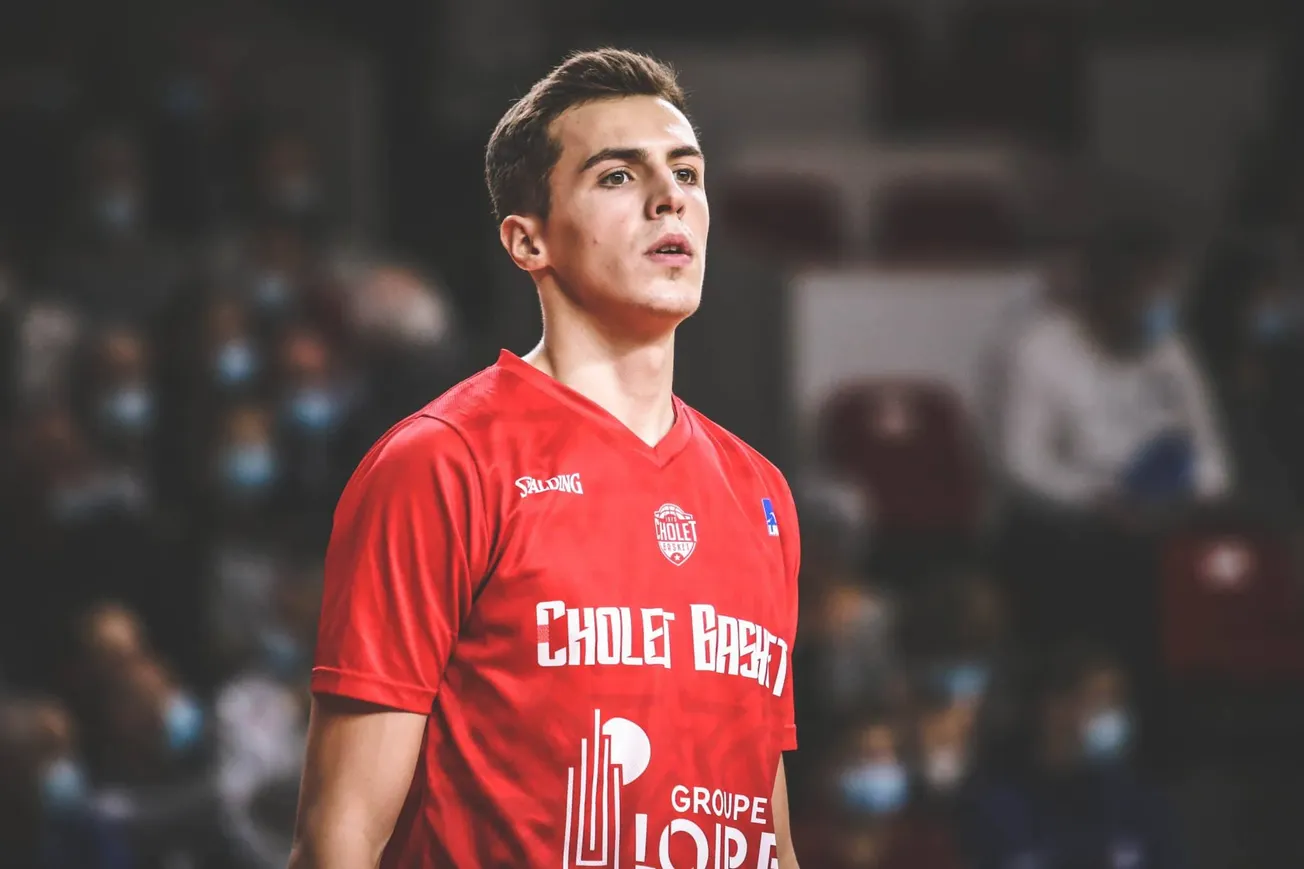 Mi-temps avec… Hugo Robineau (Cholet) : «  Il y a de plus en plus de talents et de gros joueurs qui viennent jouer en France »