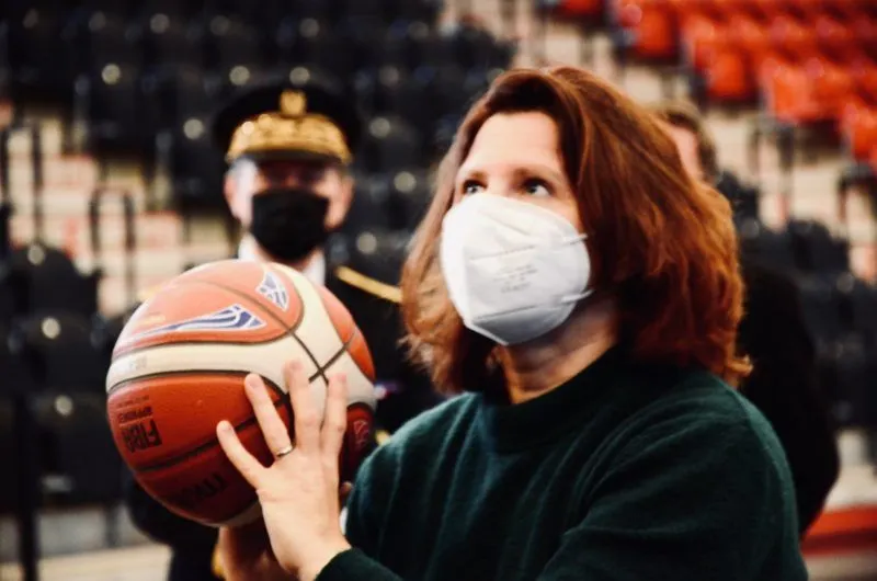 La photo : Les Flammes de Charleville ont reçu la visite de la Ministre des Sports