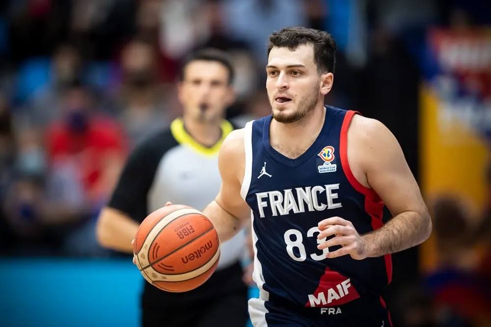 Equipe de France – Axel Julien : « La force du public dijonnais, c’est qu’il ne vient pas pour regarder le match, mais pour être acteur »