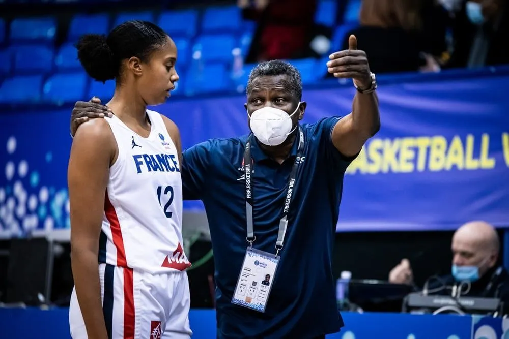 Les 6 infos de la semaine : grand chambardement à Orléans, les Bleues tirent la sonnette d’alarme
