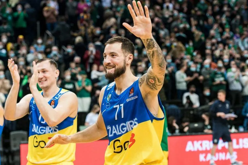 Le Zalgiris Kaunas tombeur du Barça – Edgaras Ulanovas : « Nous avons gagné grâce à nos beaux uniformes pour soutenir l’Ukraine »