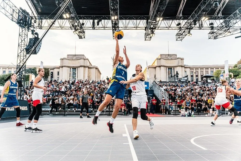 Un restaurateur haut-savoyard va accueillir l’équipe ukrainienne de basket qui a fui son pays