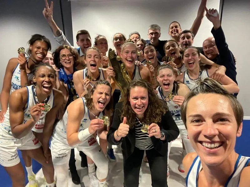 Le conte de fées de Basket Landes