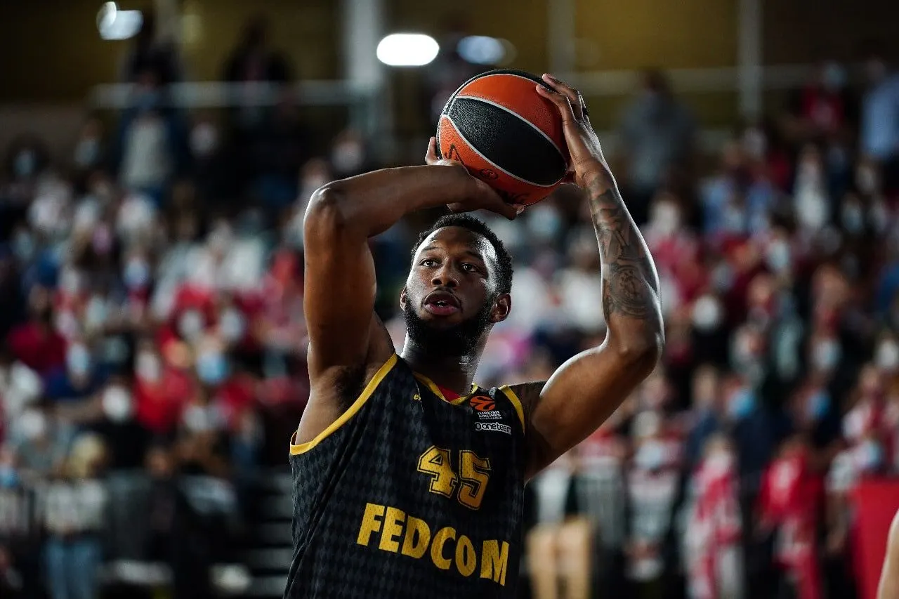 C’est officiel, Donta Hall demeure à Monaco pour trois saisons