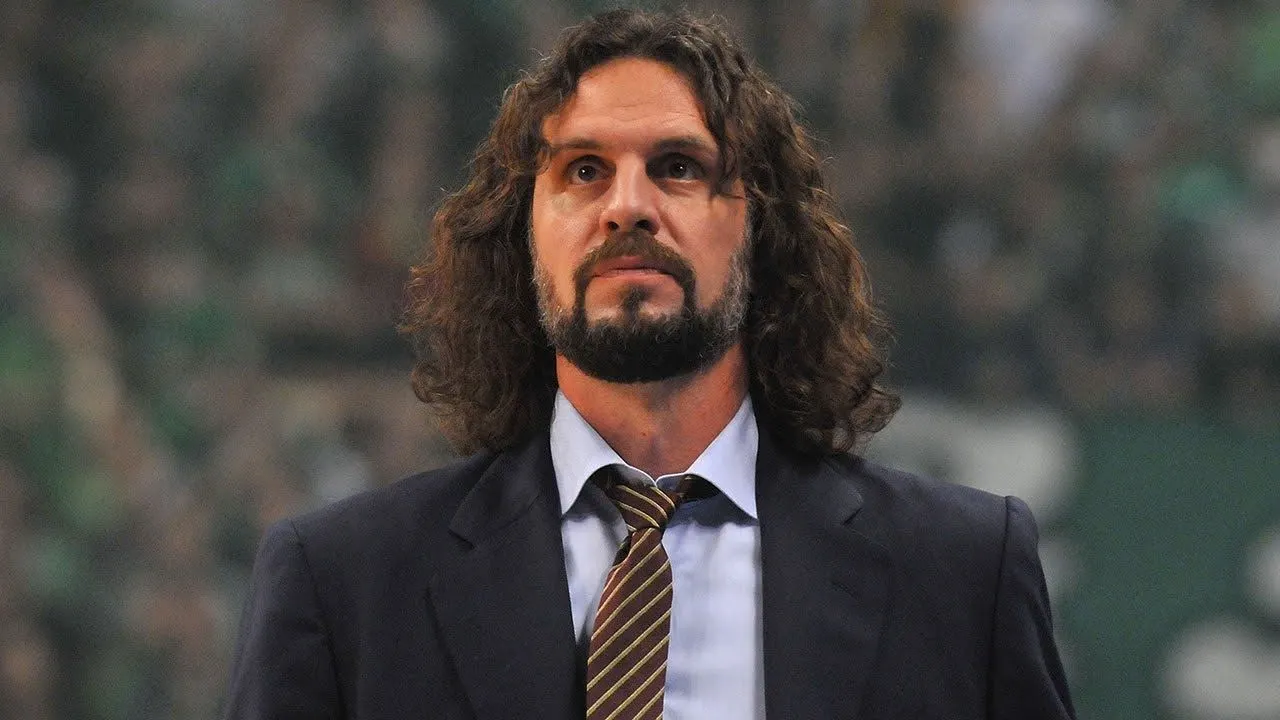 Grèce : Frangiskos Alvertis quitte aussi le Panathinaikos