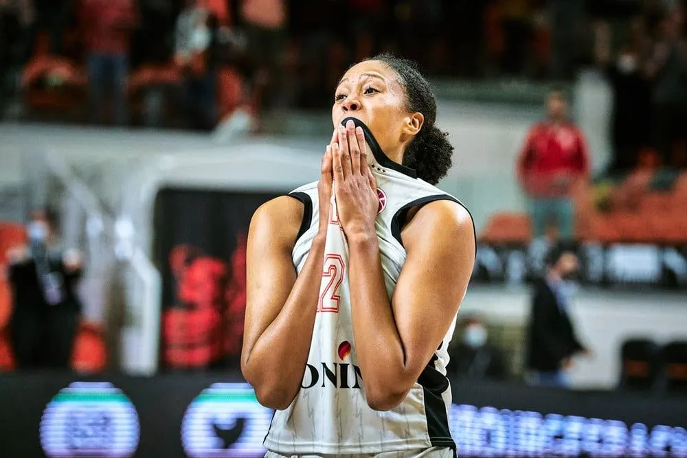 LFB : Vainqueur de Lyon, Bourges affirme son ambition d’être champion