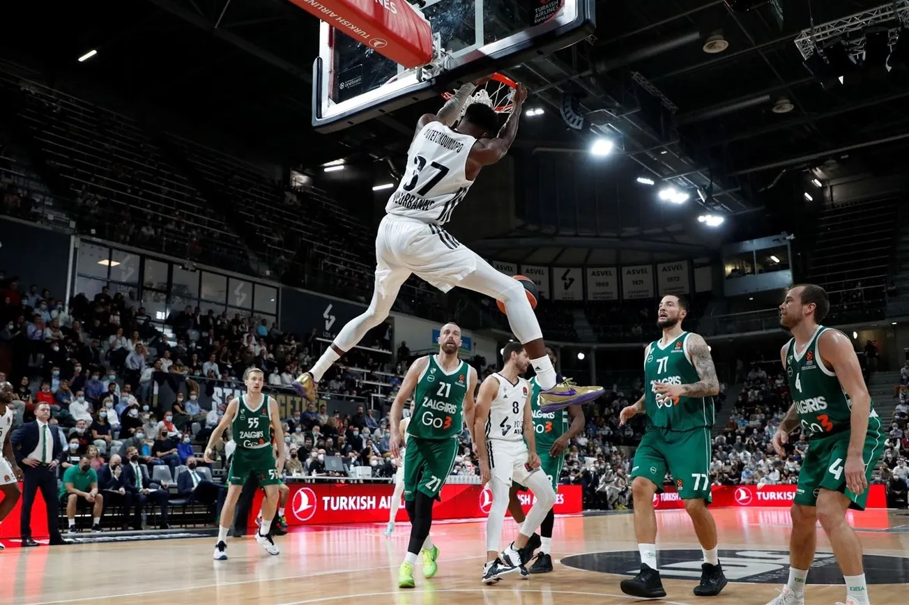 Vidéo : Tous les dunks de Kostas Antetokounmpo (ASVEL) en Euroleague