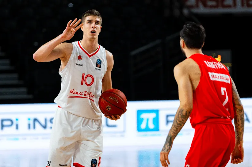 Pro B : Luka Asceric à la relance à Evreux, avec son père