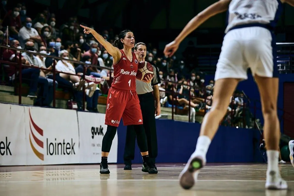 Guide LFB 2022-23 – La Roche : un modèle de continuité