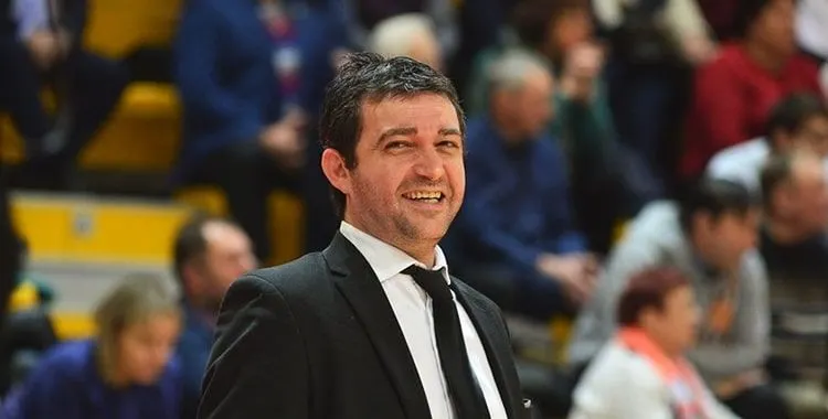 Olivier Lafargue, entraîneur de Bourges : « Ce n’est pas parce qu’on a gagné la Coupe d’Europe qu’on va s’arrêter là ! »