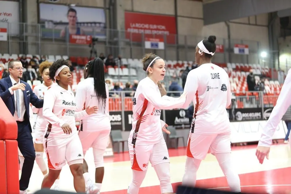 Tiffany Clarke, Ana Suarez et Coline Franchelin prolongent à La Roche Vendée