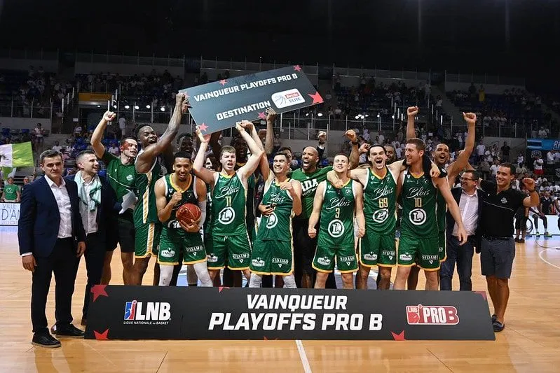 Vidéo : La joie des Blésois et les commentaires du coach Mickaël Hay après l’accession en Betclic Elite